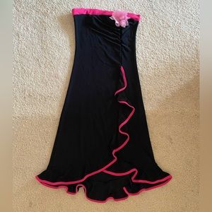 Black and pink dress with flower